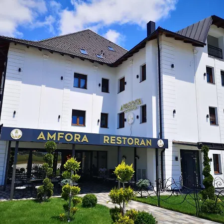 Appartement Adonis 201 *